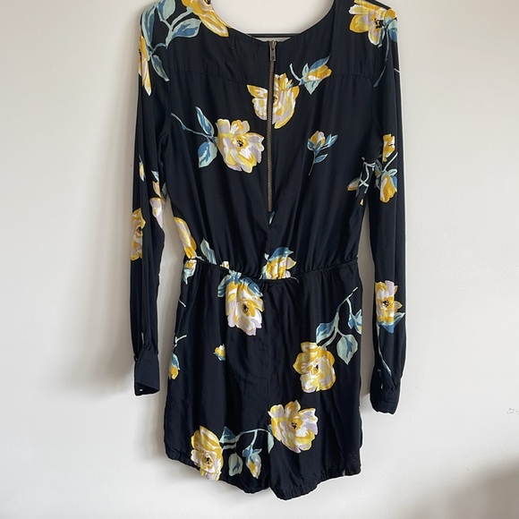 Volcom long sleeve floral romper - Picture 6 of 7